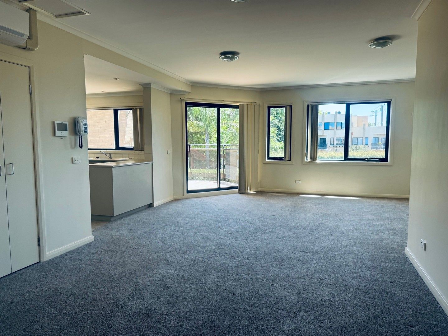 2 bedrooms Apartment / Unit / Flat in 57/337 Station Street FAIRFIELD VIC, 3078