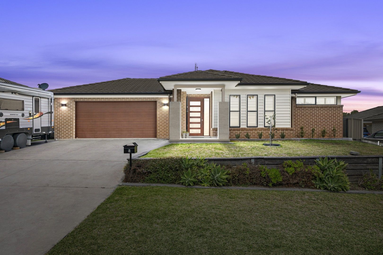 4 bedrooms House in 8 Drayton Grove CESSNOCK NSW, 2325