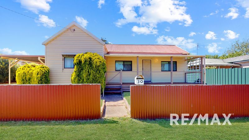 30 Ducker Street, Junee NSW 2663, Image 0