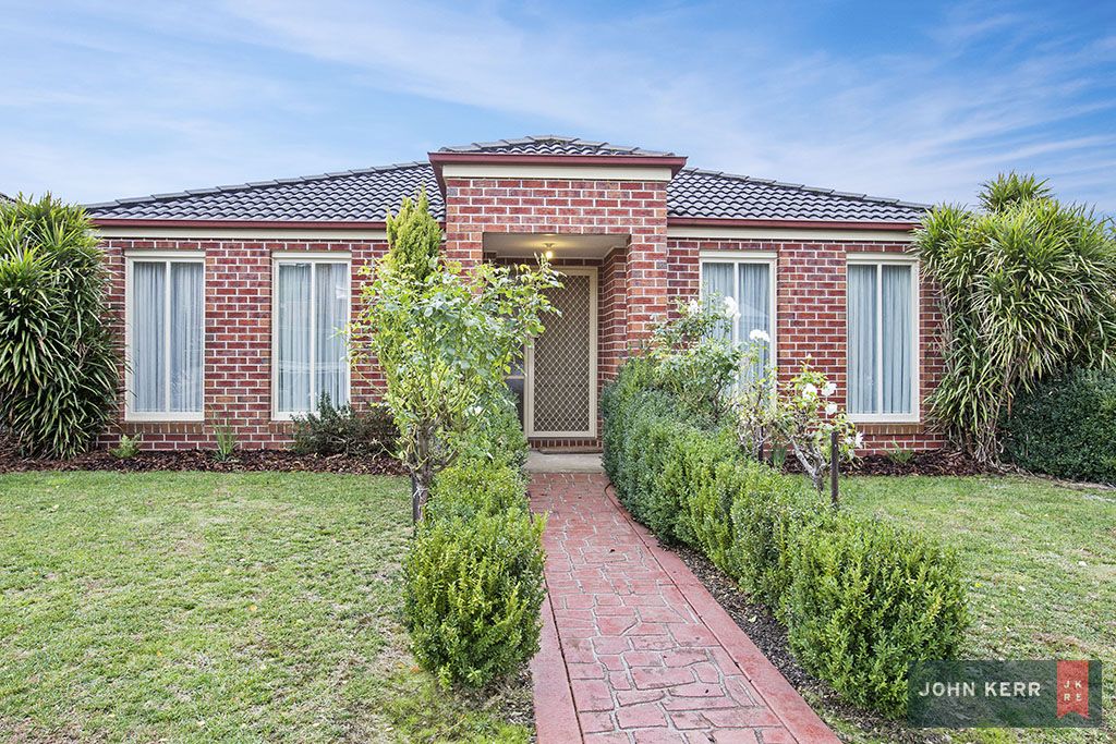 27 Vincent Boulevard, Trafalgar VIC 3824, Image 0