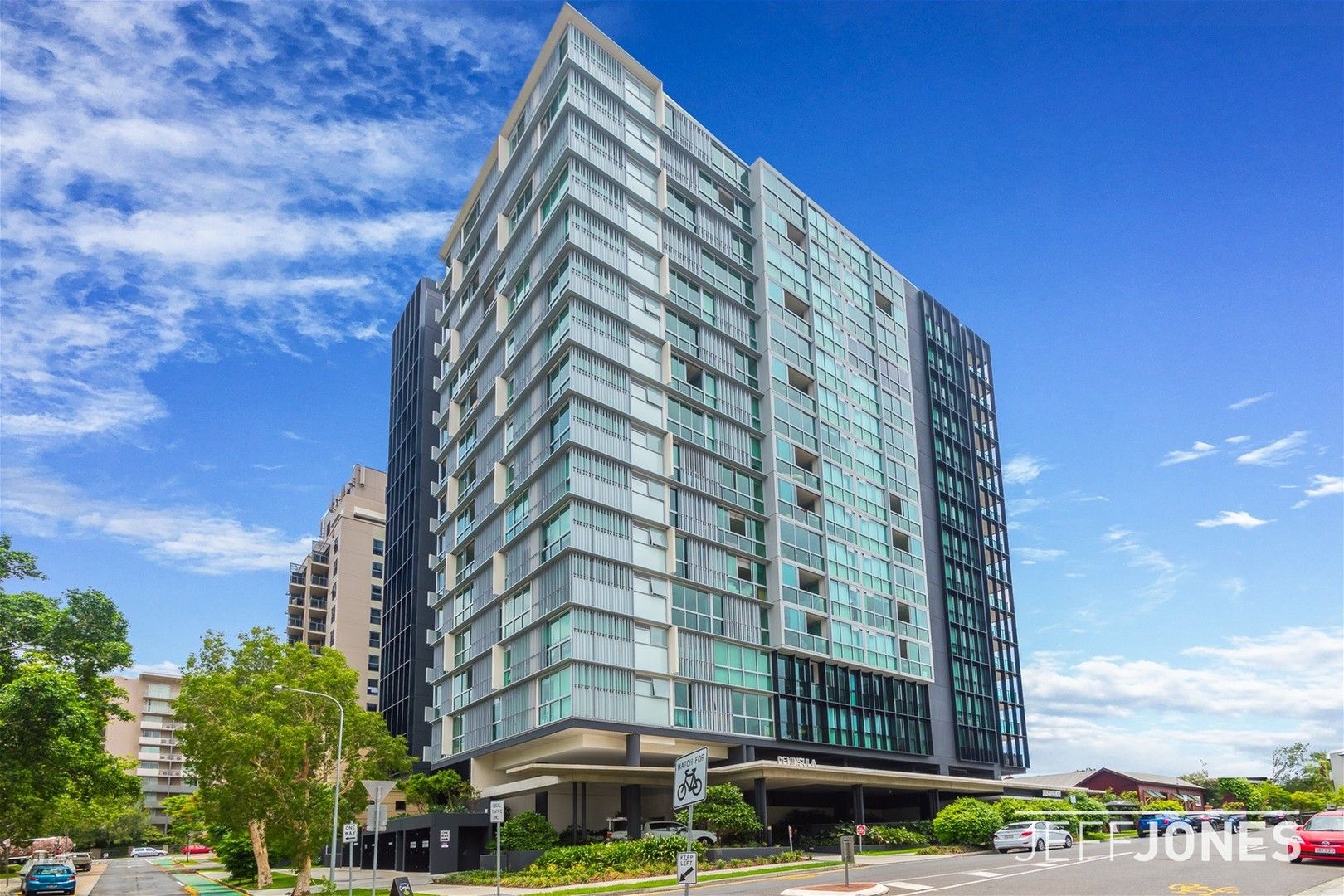 2 bedrooms Apartment / Unit / Flat in 411/18 Thorn Street KANGAROO POINT QLD, 4169