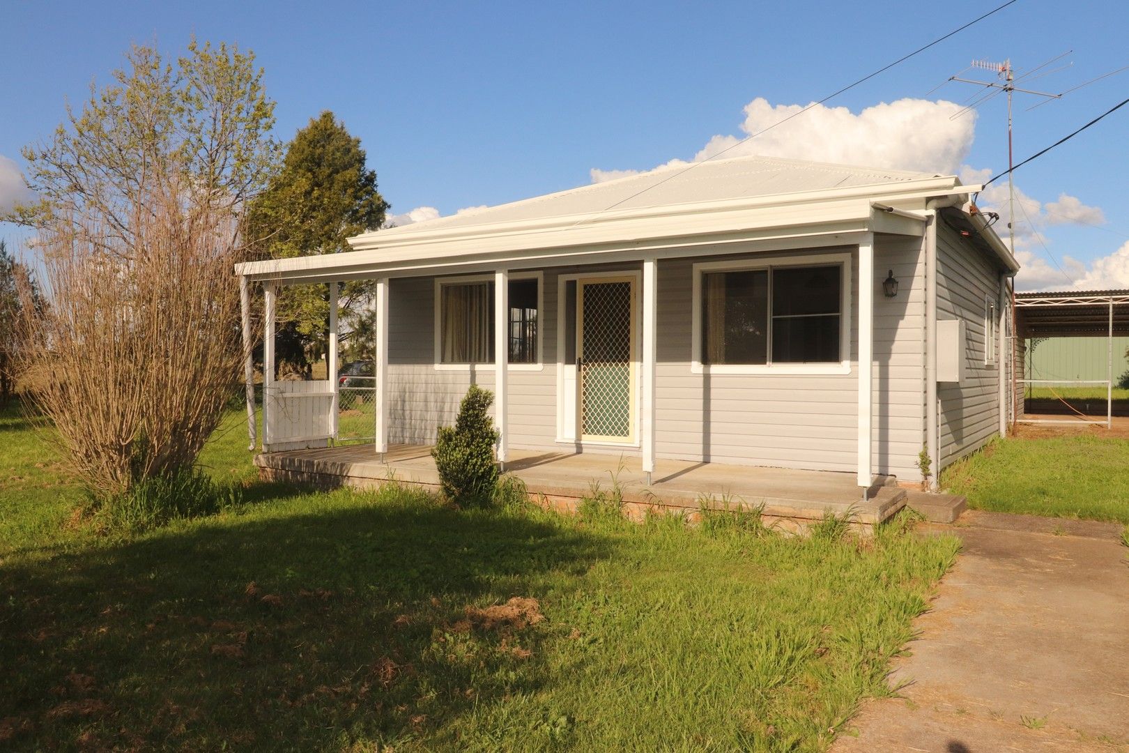 3 bedrooms House in 9790 New England Highway GLEN INNES NSW, 2370