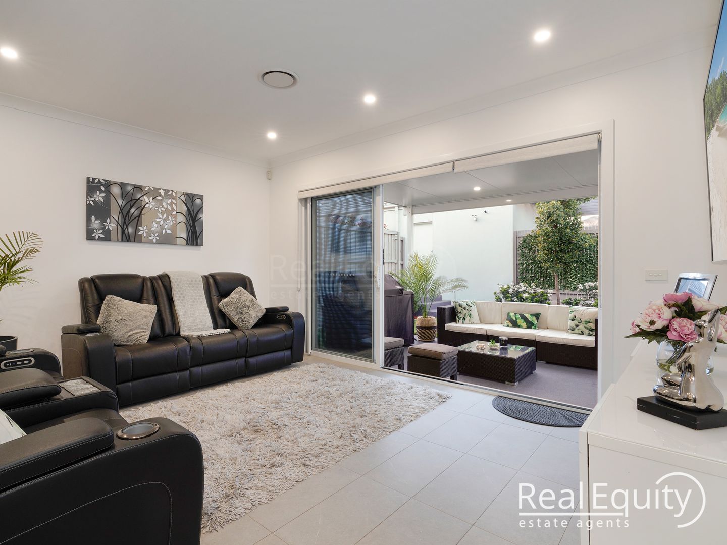 64 Hennessy Avenue, Moorebank NSW 2170, Image 2