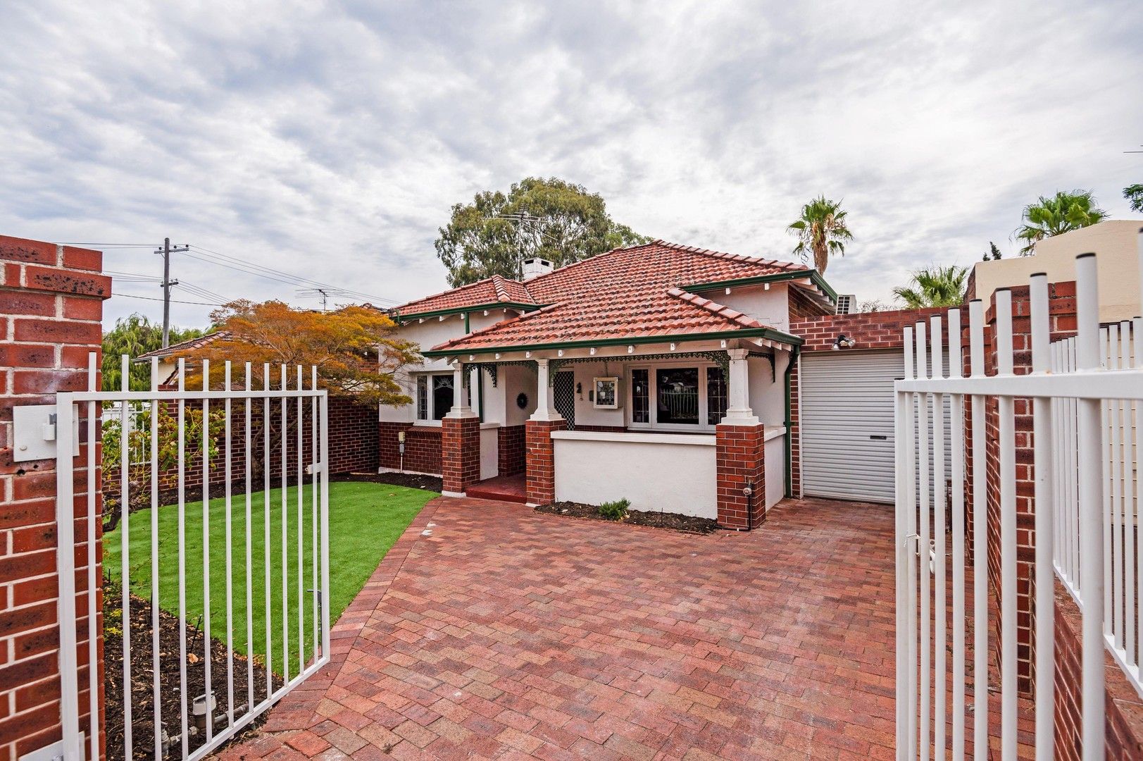 3 bedrooms House in 16 Vista Street KENSINGTON WA, 6151