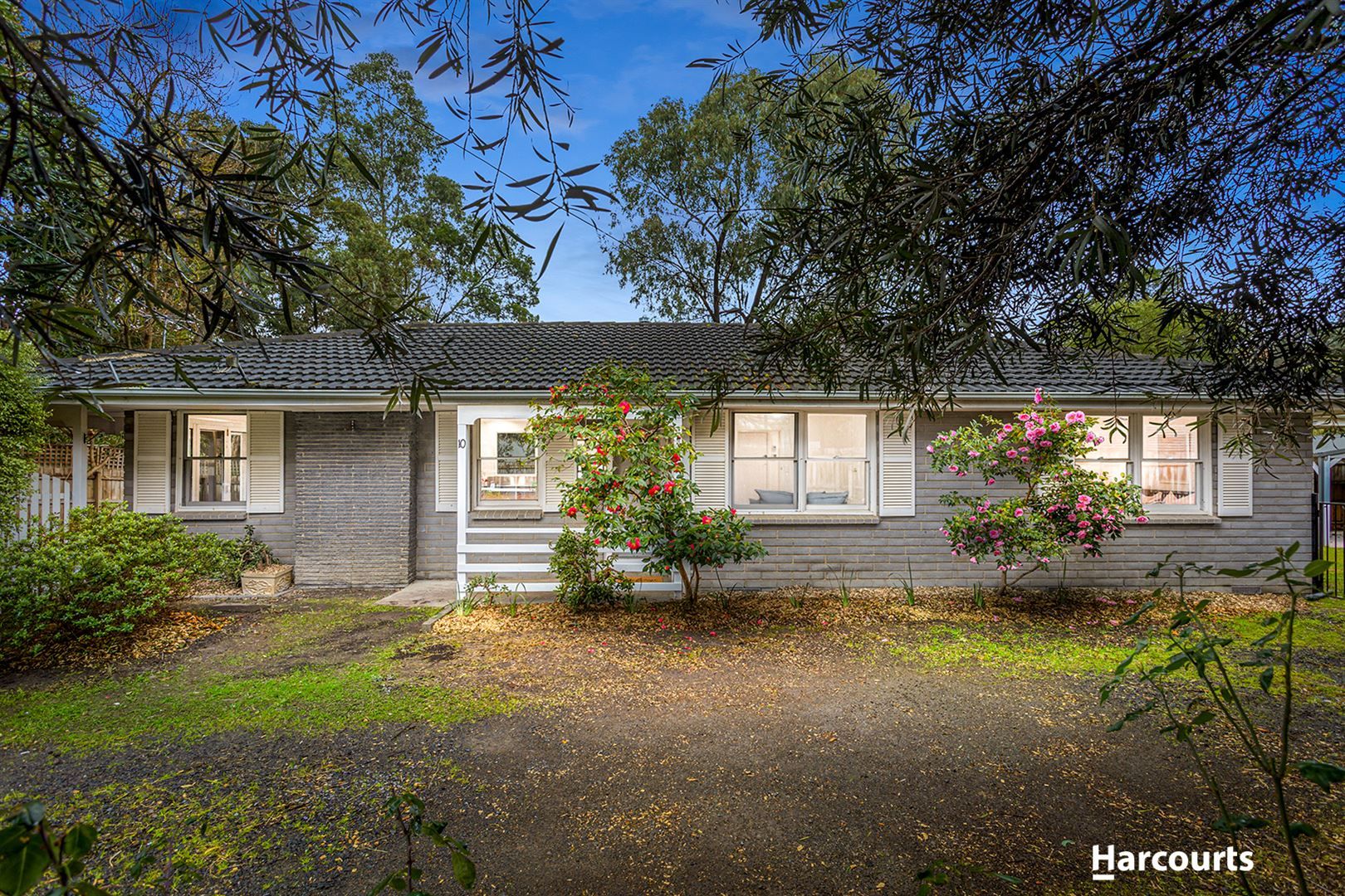 10 Kent Close, Blackburn North VIC 3130, Image 0