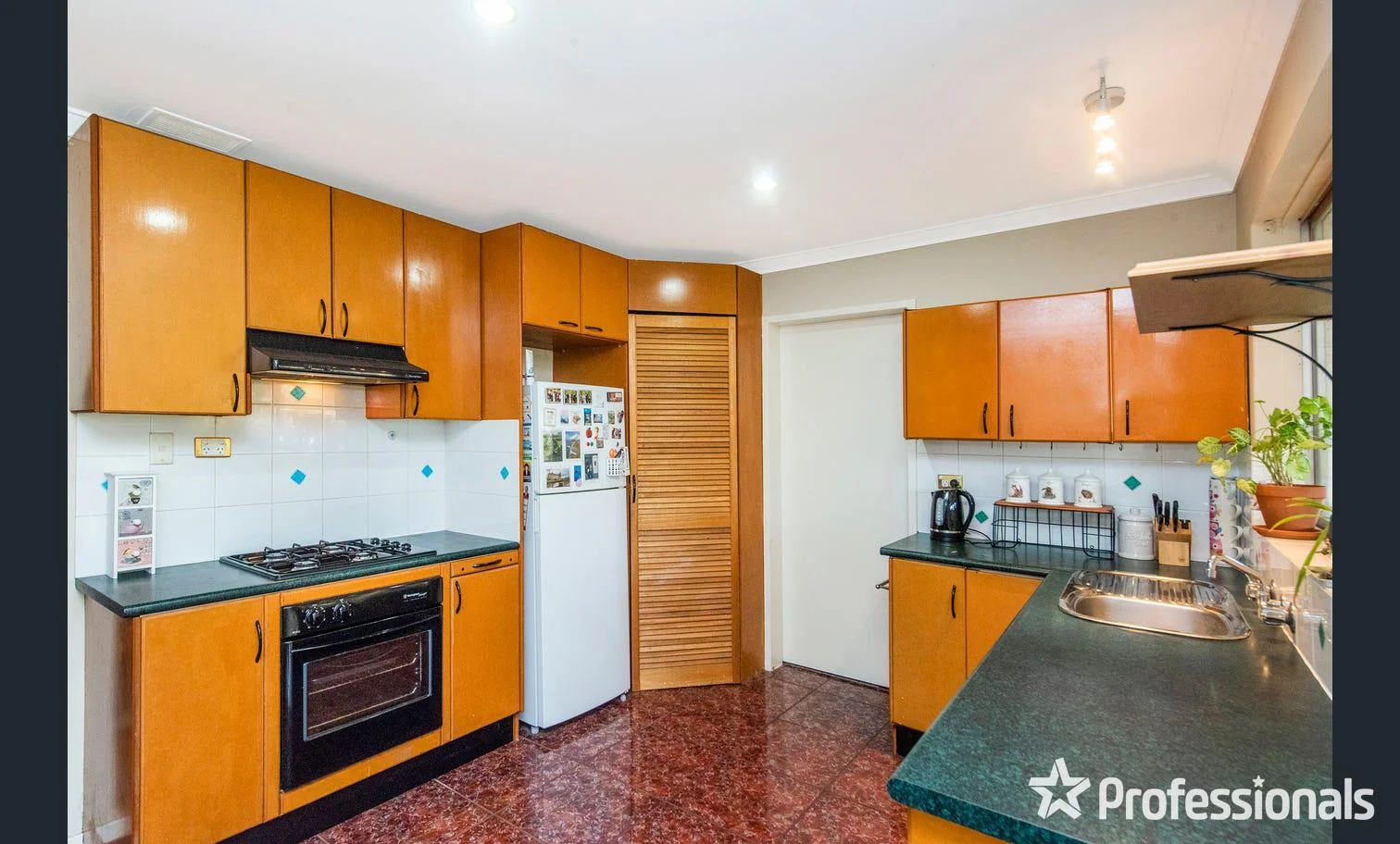 Additional image 8 of 37 Cypress Road, Forrestfield WA 6058