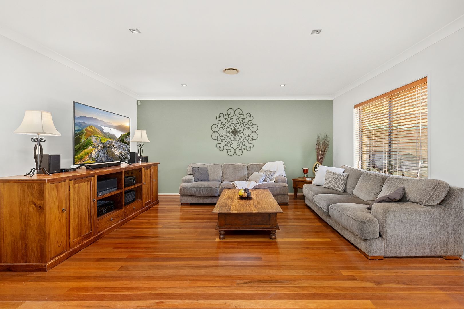 8 Creekwood Drive, Voyager Point NSW 2172, Image 1