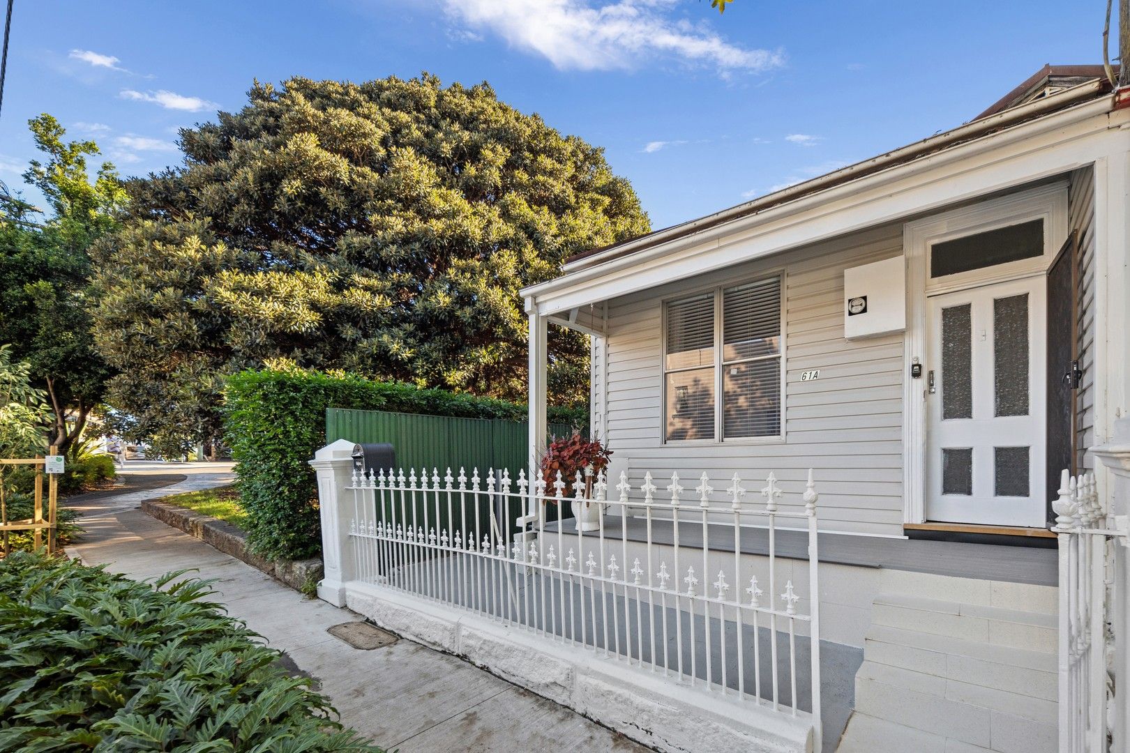 3 bedrooms House in 61a Charles Street ERSKINEVILLE NSW, 2043