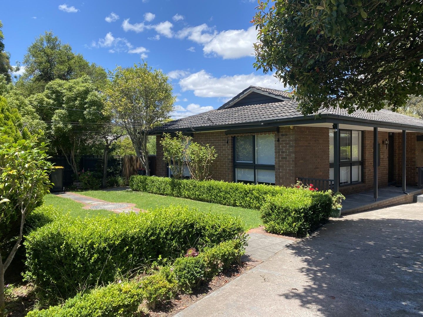 4 bedrooms House in 13 Wendover Court MOUNT WAVERLEY VIC, 3149