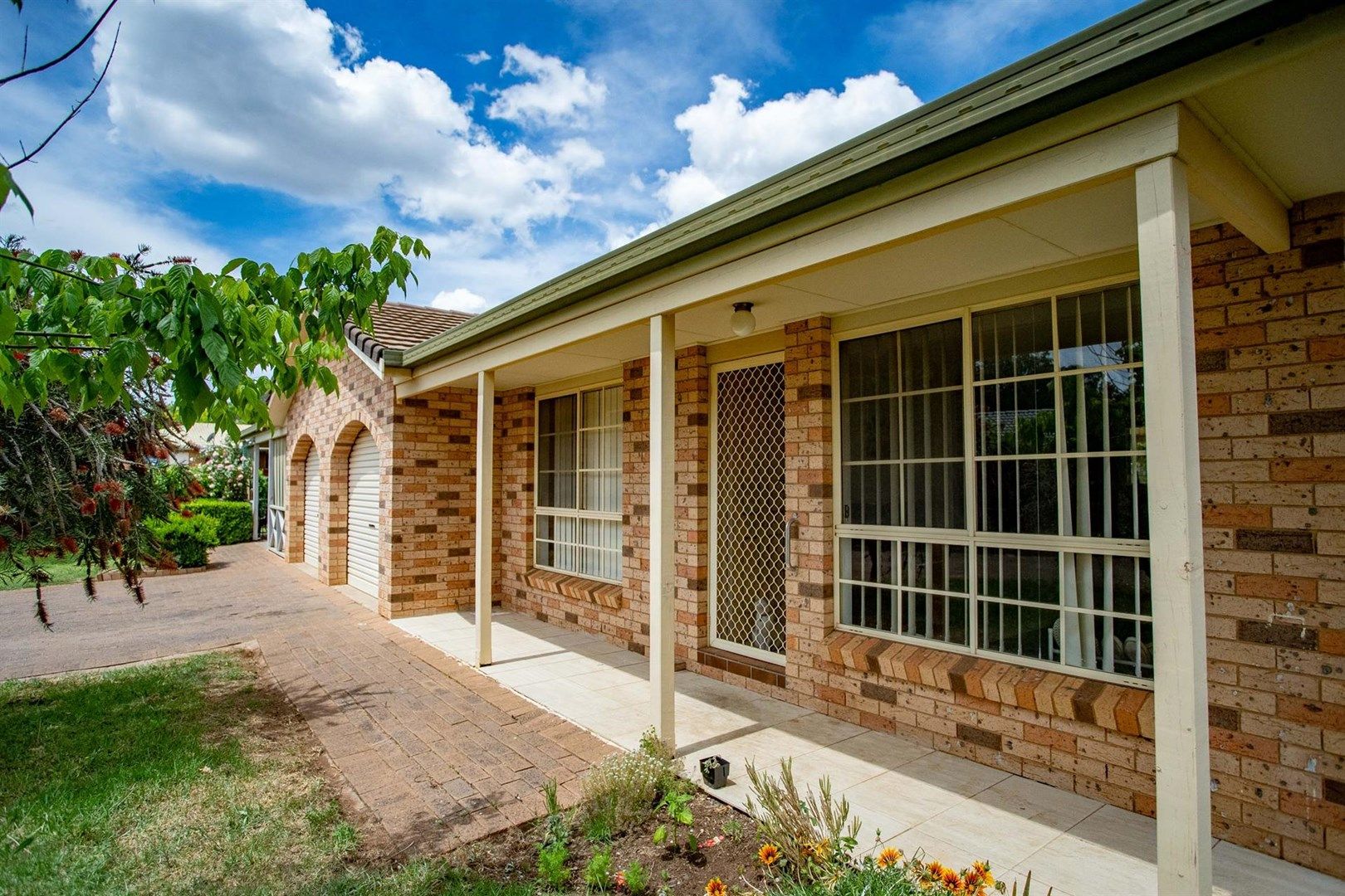 2 bedrooms Duplex in 10B Wise Close DUBBO NSW, 2830