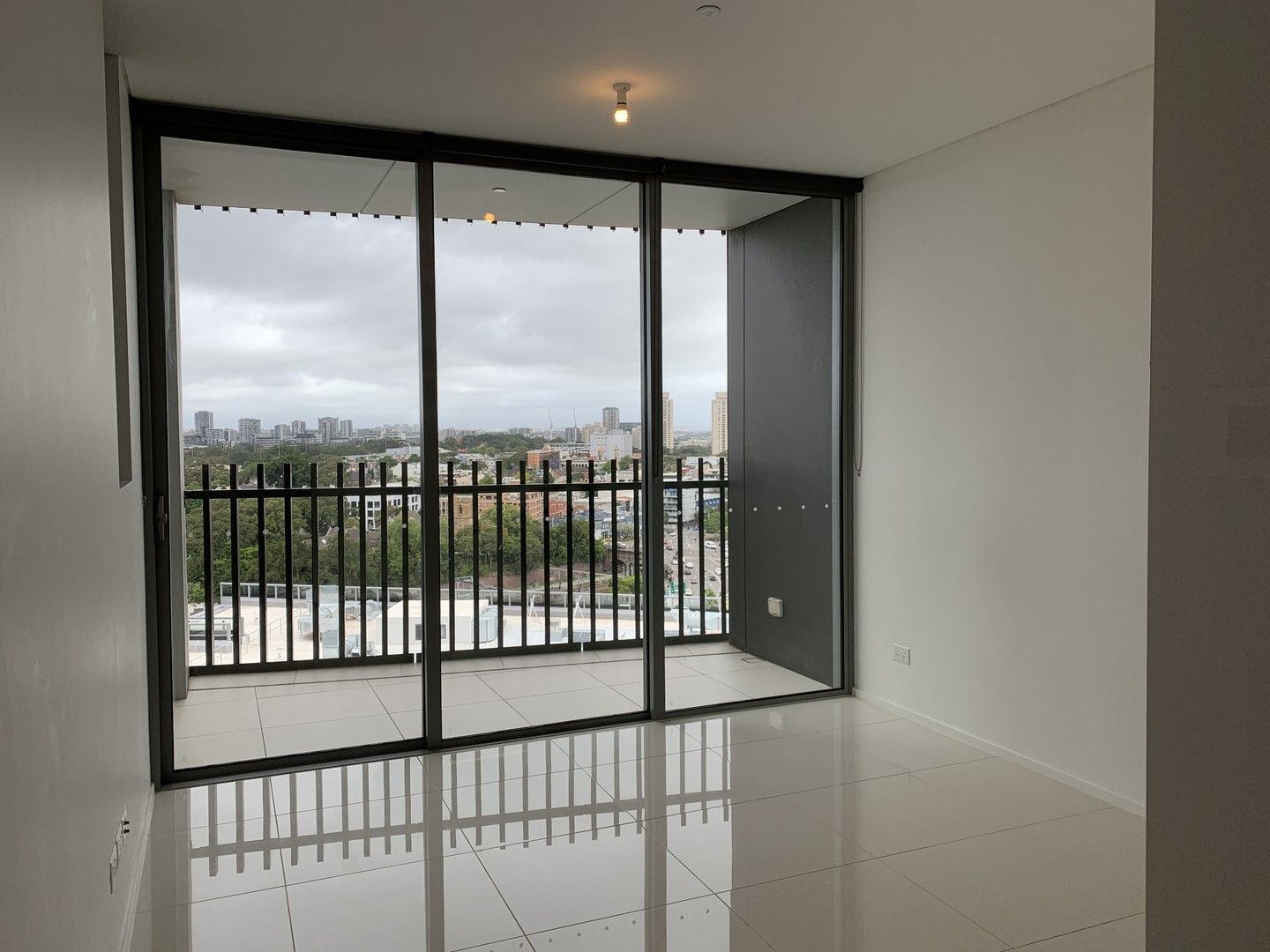 1 bedrooms Apartment / Unit / Flat in 18 Park Lane CHIPPENDALE NSW, 2008