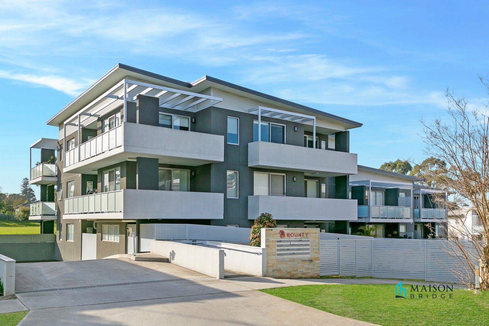 2 bedrooms Apartment / Unit / Flat in 17/22 Burbang Crescent RYDALMERE NSW, 2116