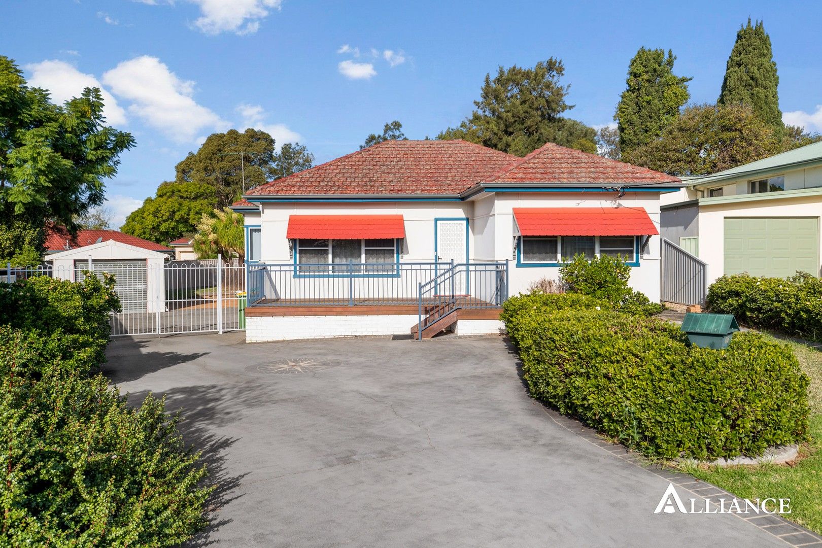 13 Roslyn Avenue, Panania NSW 2213, Image 0