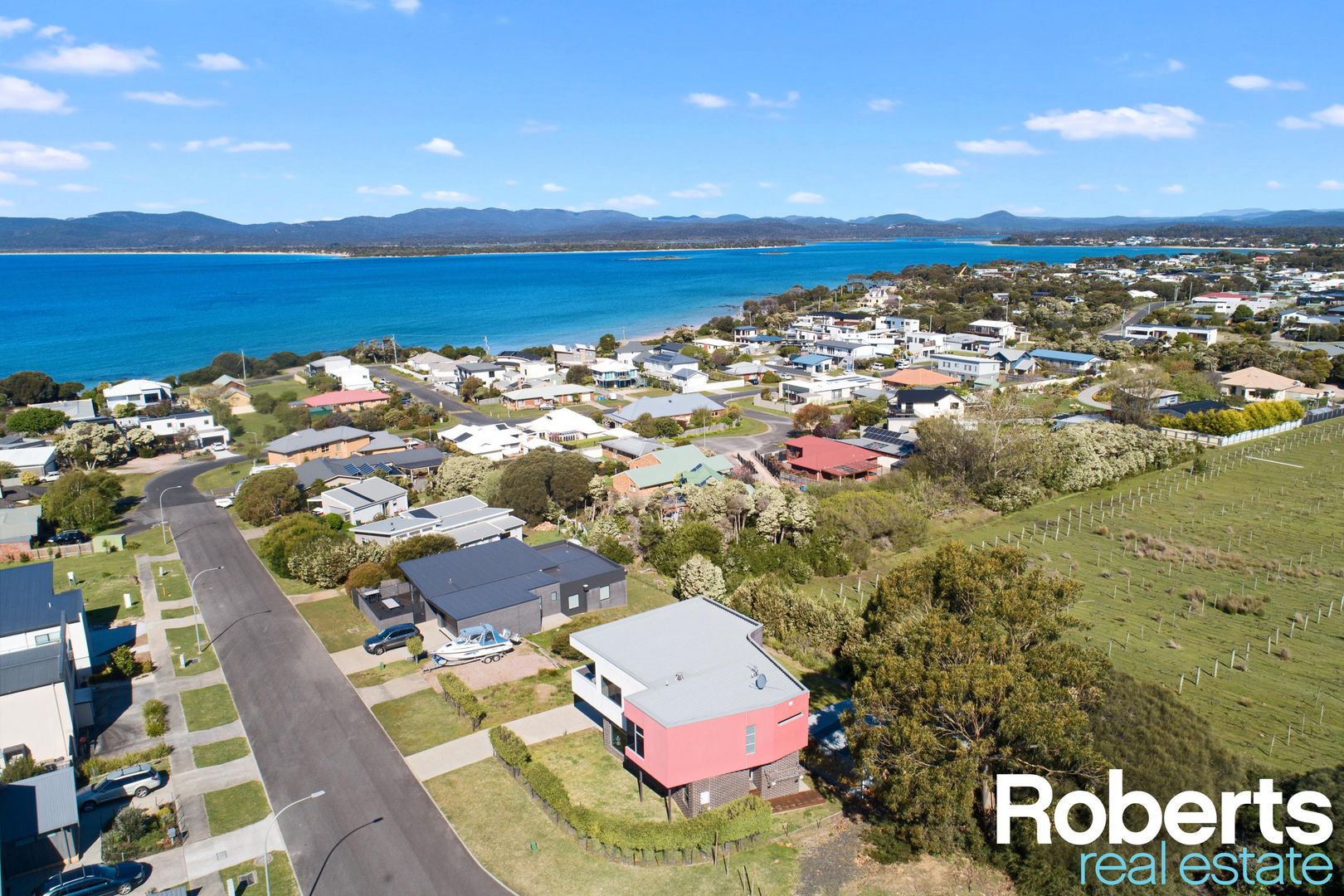 126 Joyce Street, Hawley Beach TAS 7307, Image 2