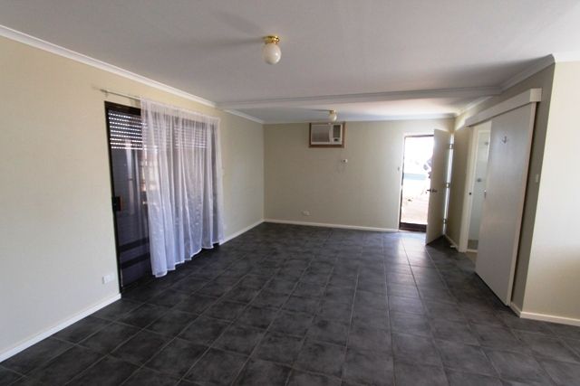 64 ESPLANADE, Cowell SA 5602, Image 2