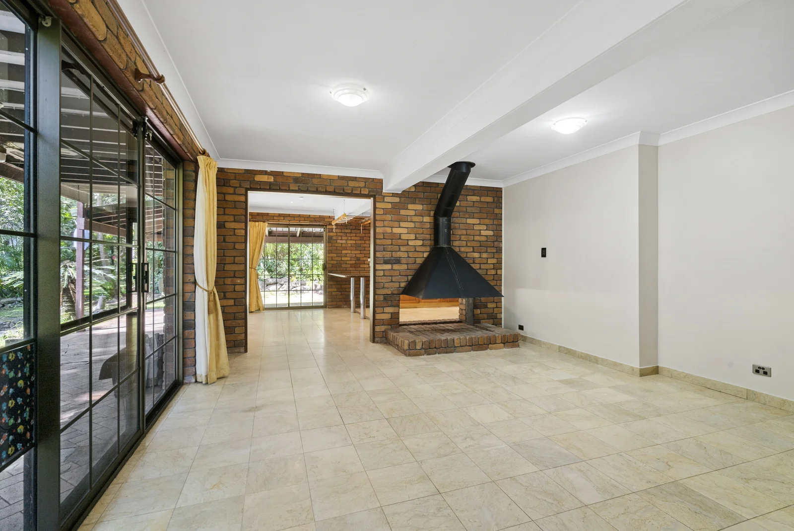 Additional image 5 of 89 Bonogin Road, Bonogin QLD 4213