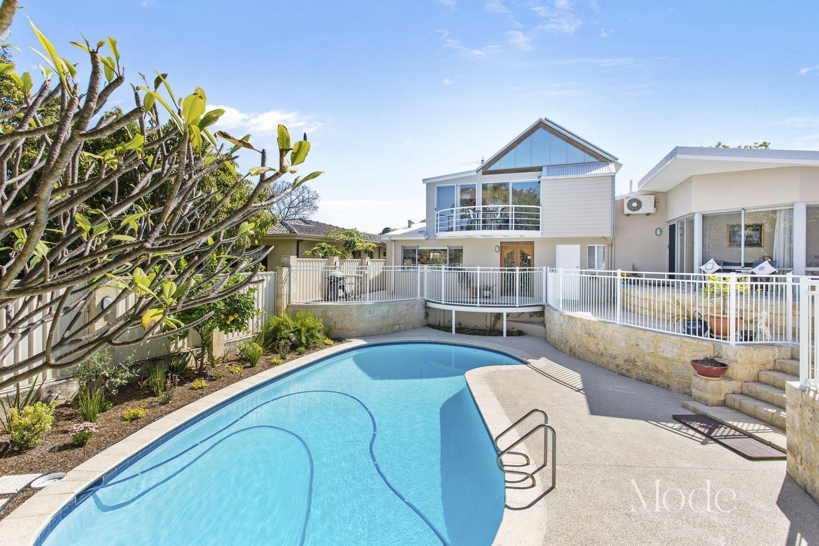 35 Rogerson Road, Mount Pleasant WA 6153, Image 0