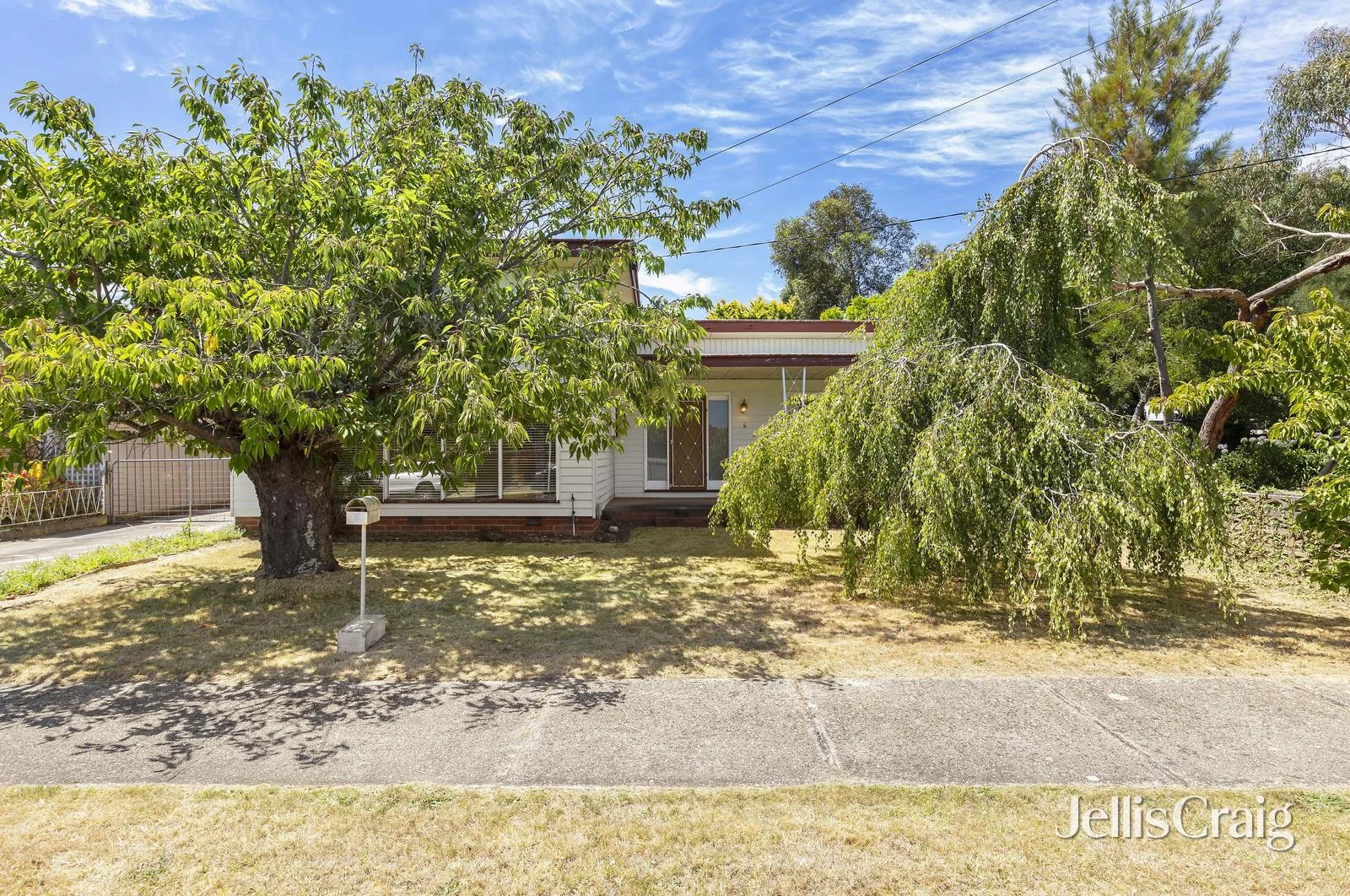 6 Ritchie Street, Brown Hill VIC 3350