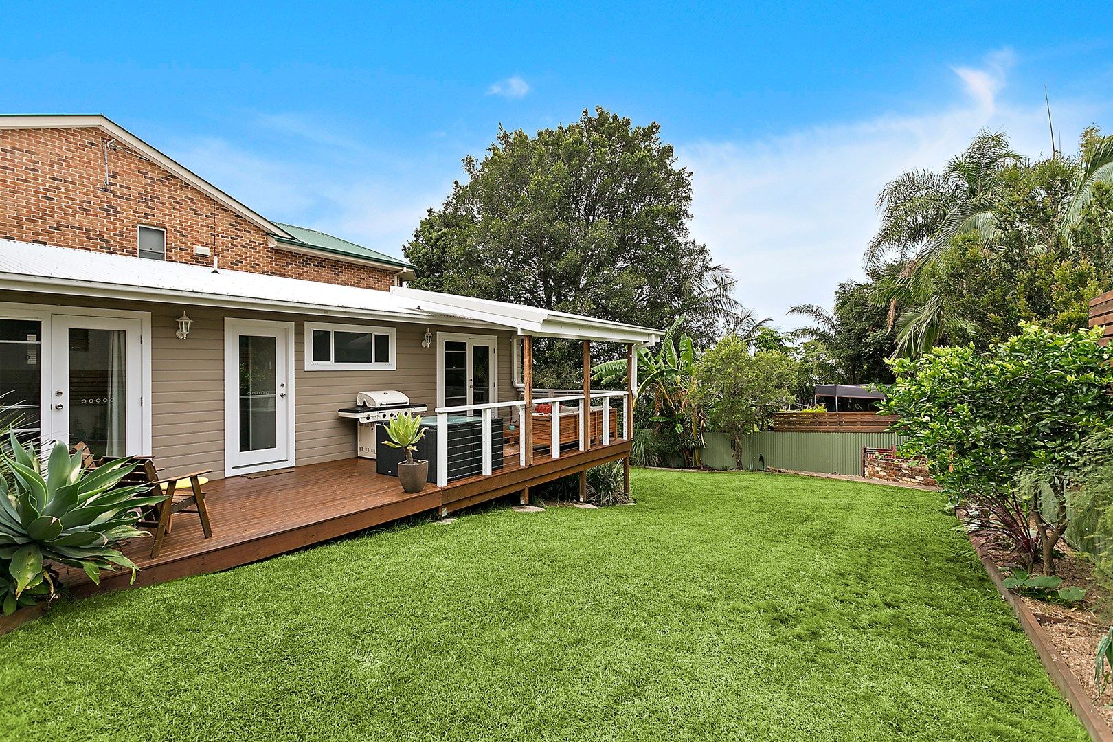 17 Fords Road, Thirroul NSW 2515, Image 0