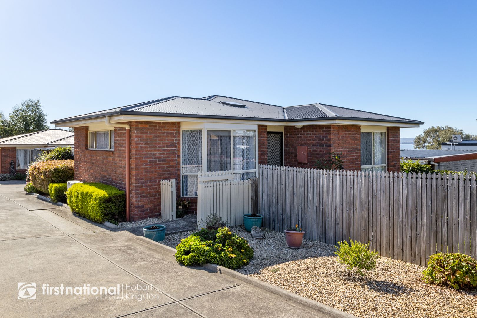 1/18 Gourlay Street, Blackmans Bay TAS 7052, Image 2