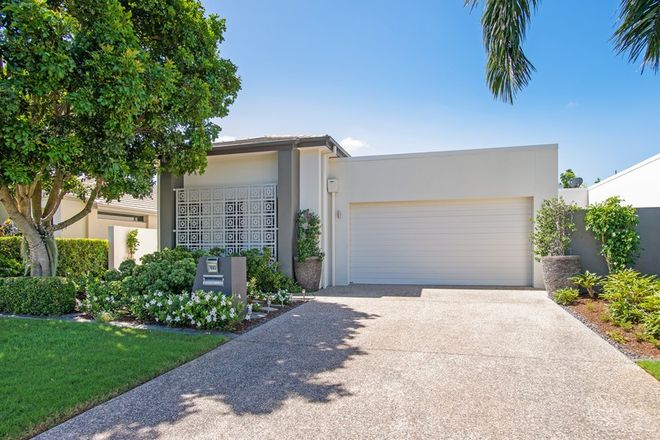 Picture of 7693 Fairway Blvd, HOPE ISLAND QLD 4212