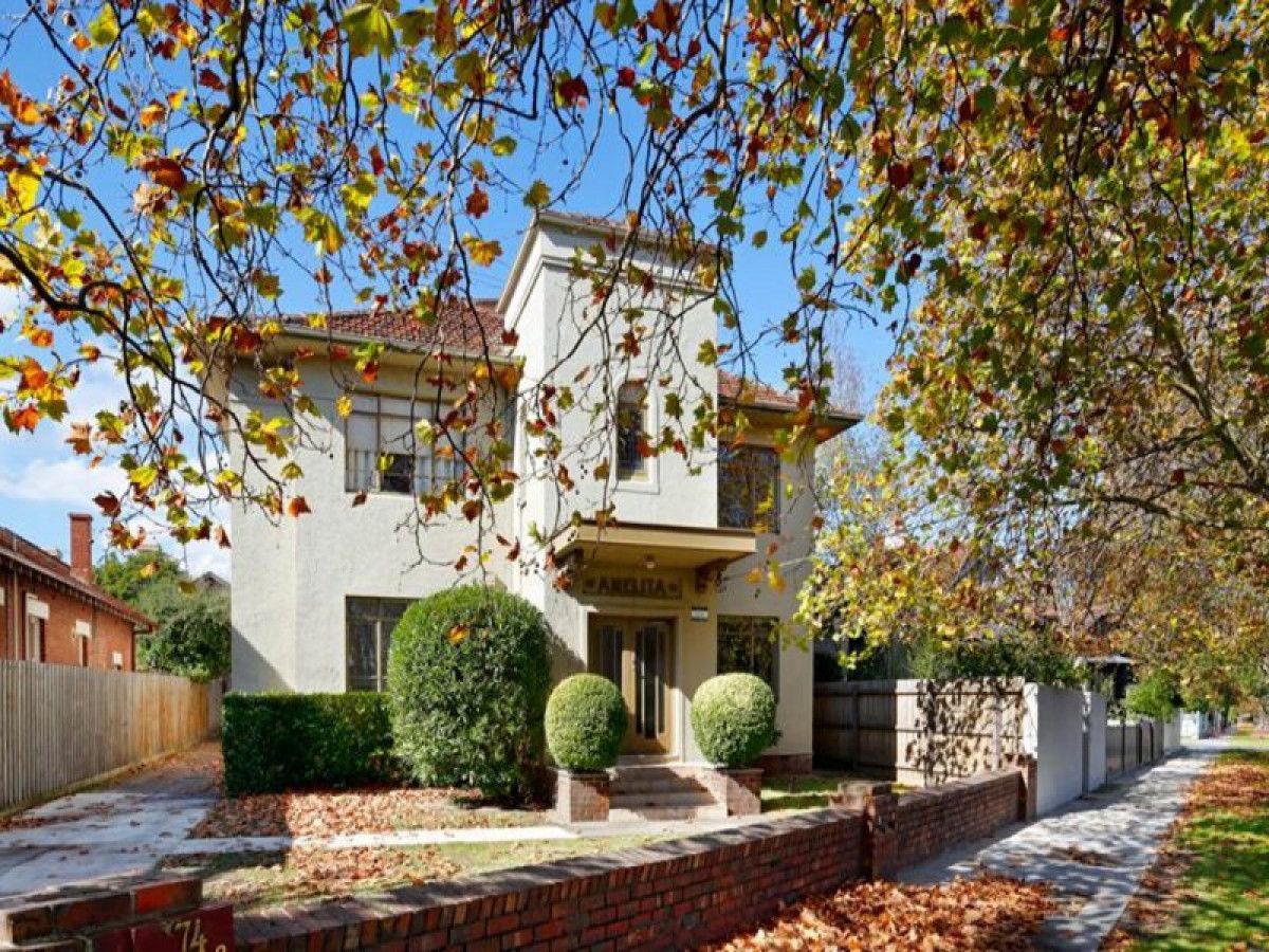 2 bedrooms Apartment / Unit / Flat in 2/74 Brighton Road ELSTERNWICK VIC, 3185
