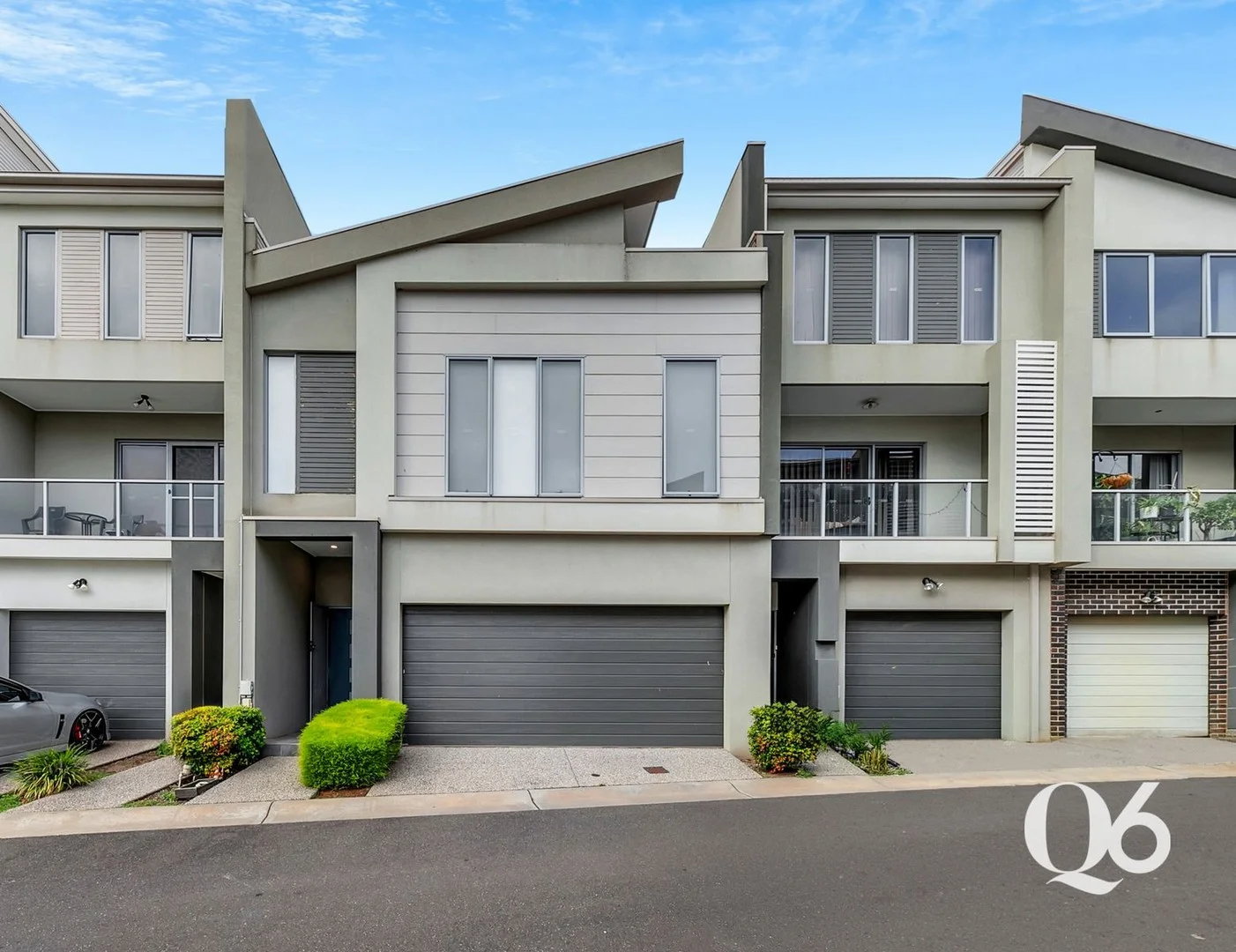 21/69 Lancefield Drive, Caroline Springs VIC 3023