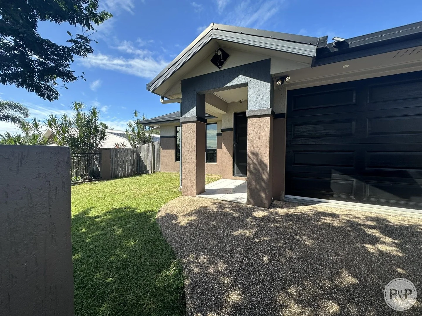 12 Lockyer Place, Mount Louisa QLD 4814