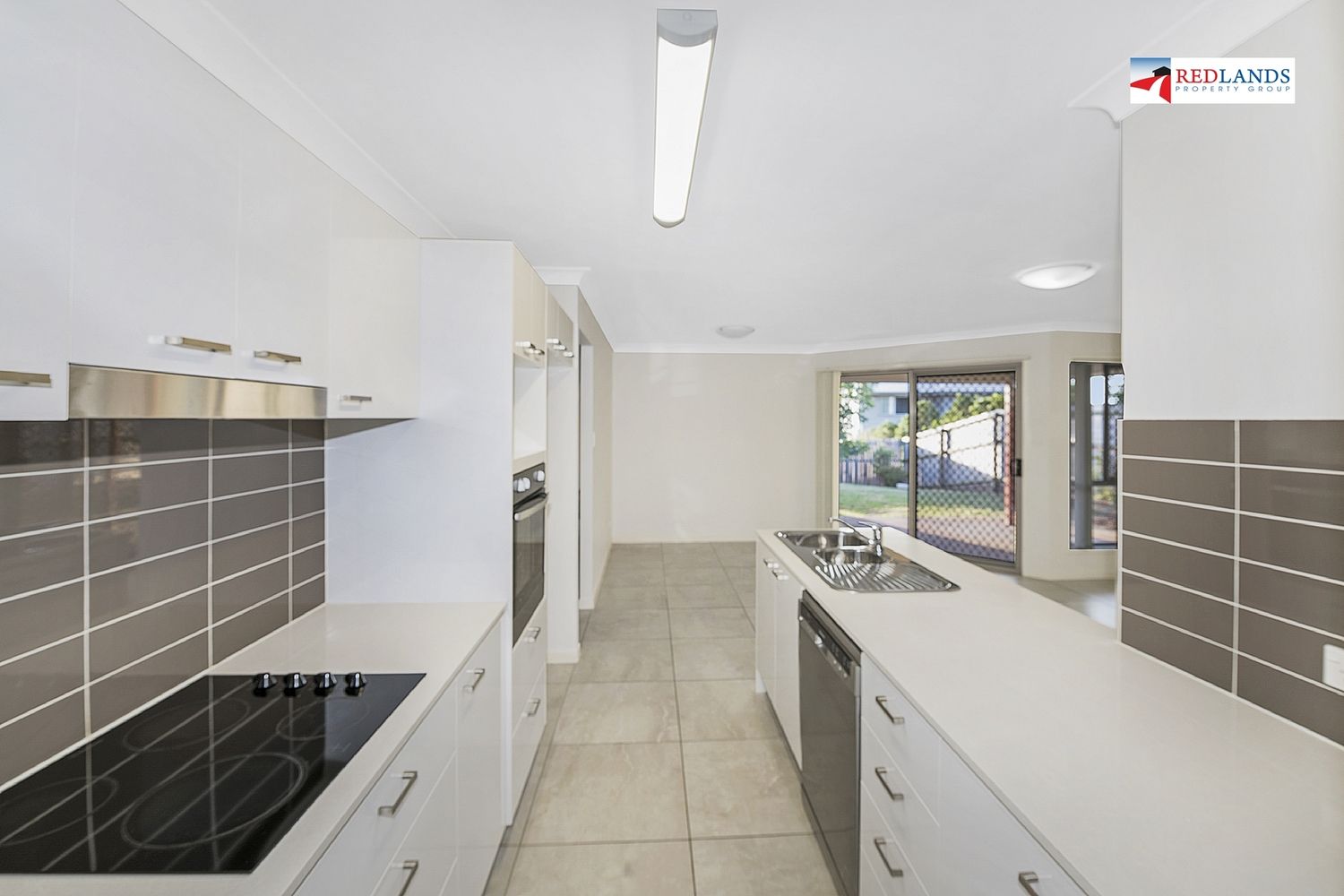 111 Bankswood Drive, Redland Bay QLD 4165, Image 1