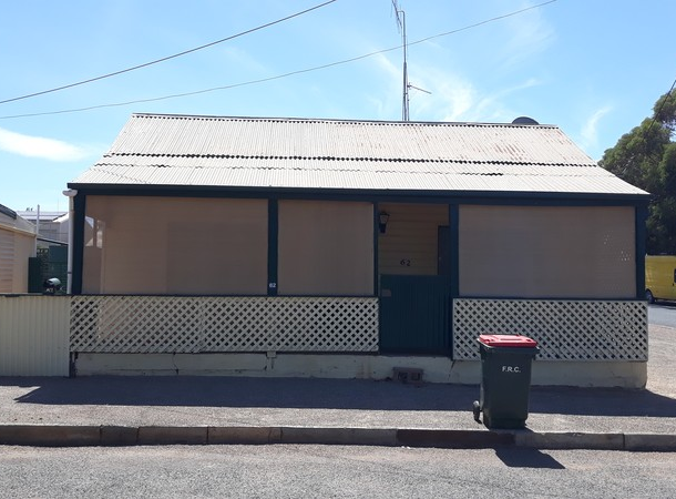 62 First Street, Quorn SA 5433