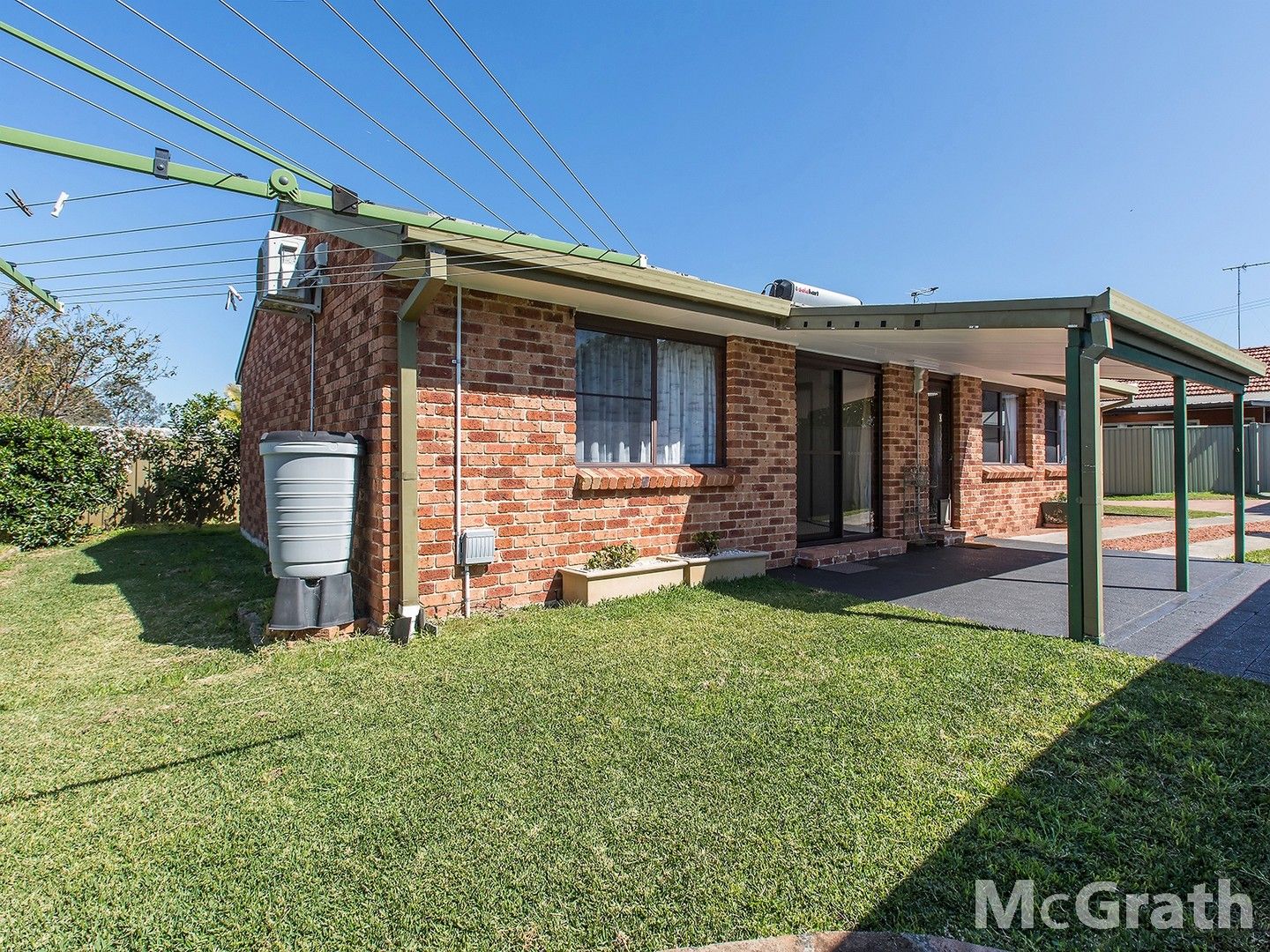 3 bedrooms House in - Waitara Parade HURSTVILLE GROVE NSW, 2220