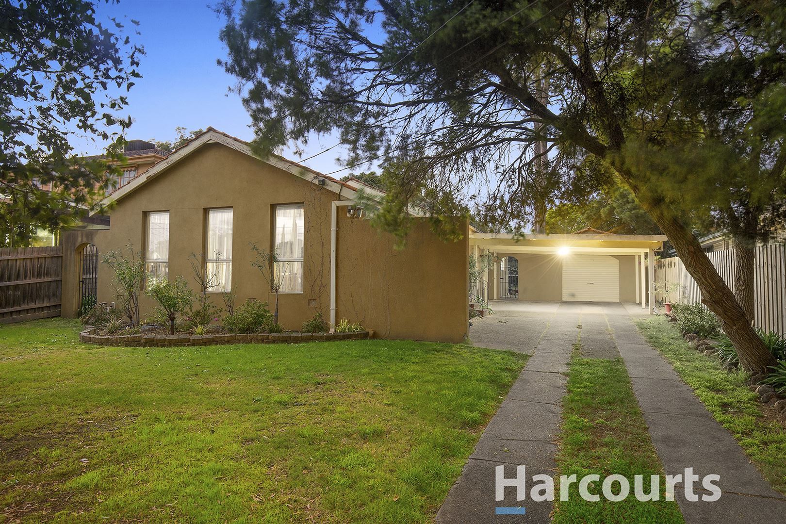 16 McCrae Close, Scoresby VIC 3179, Image 0