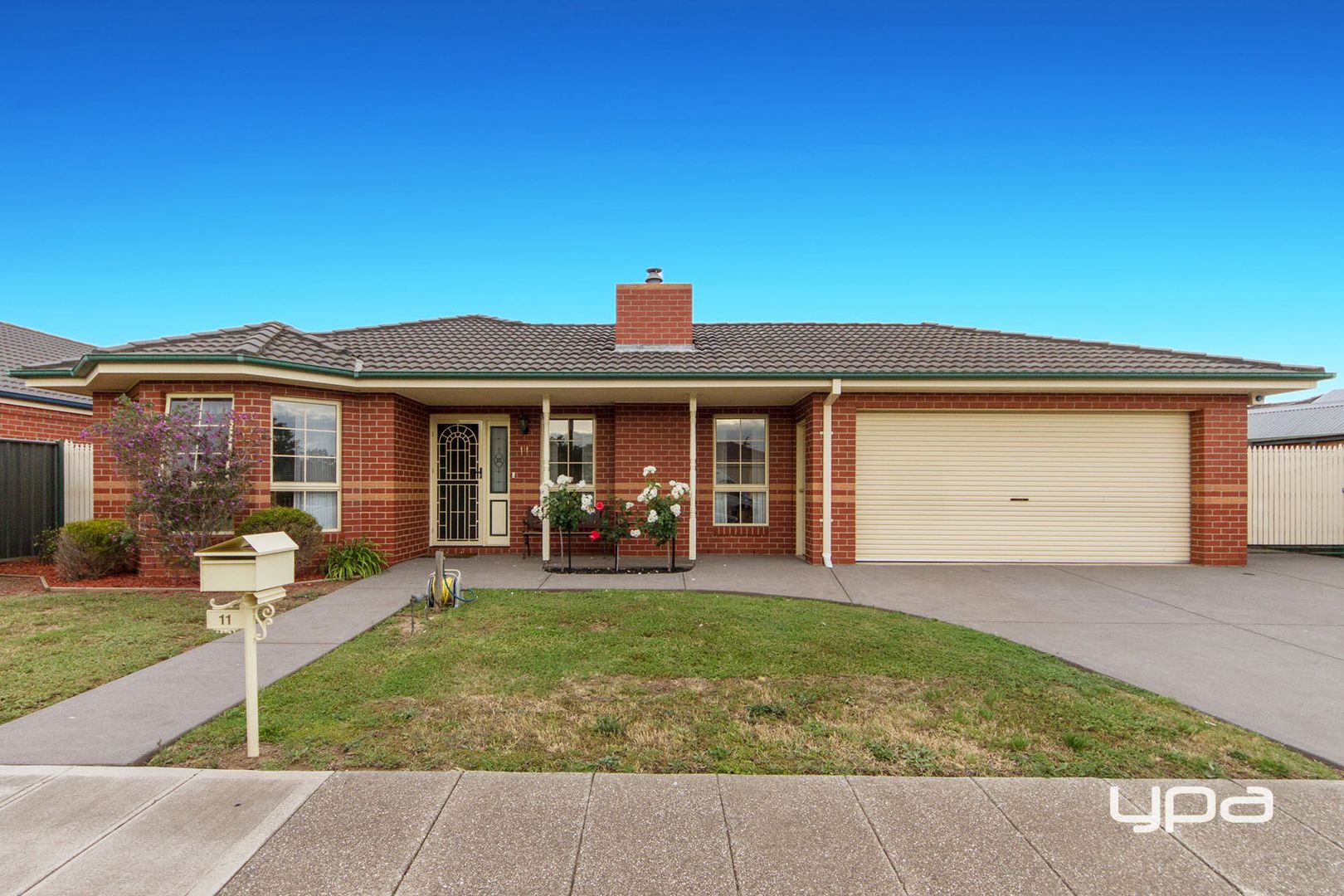 11 Coorong Place, Burnside VIC 3023