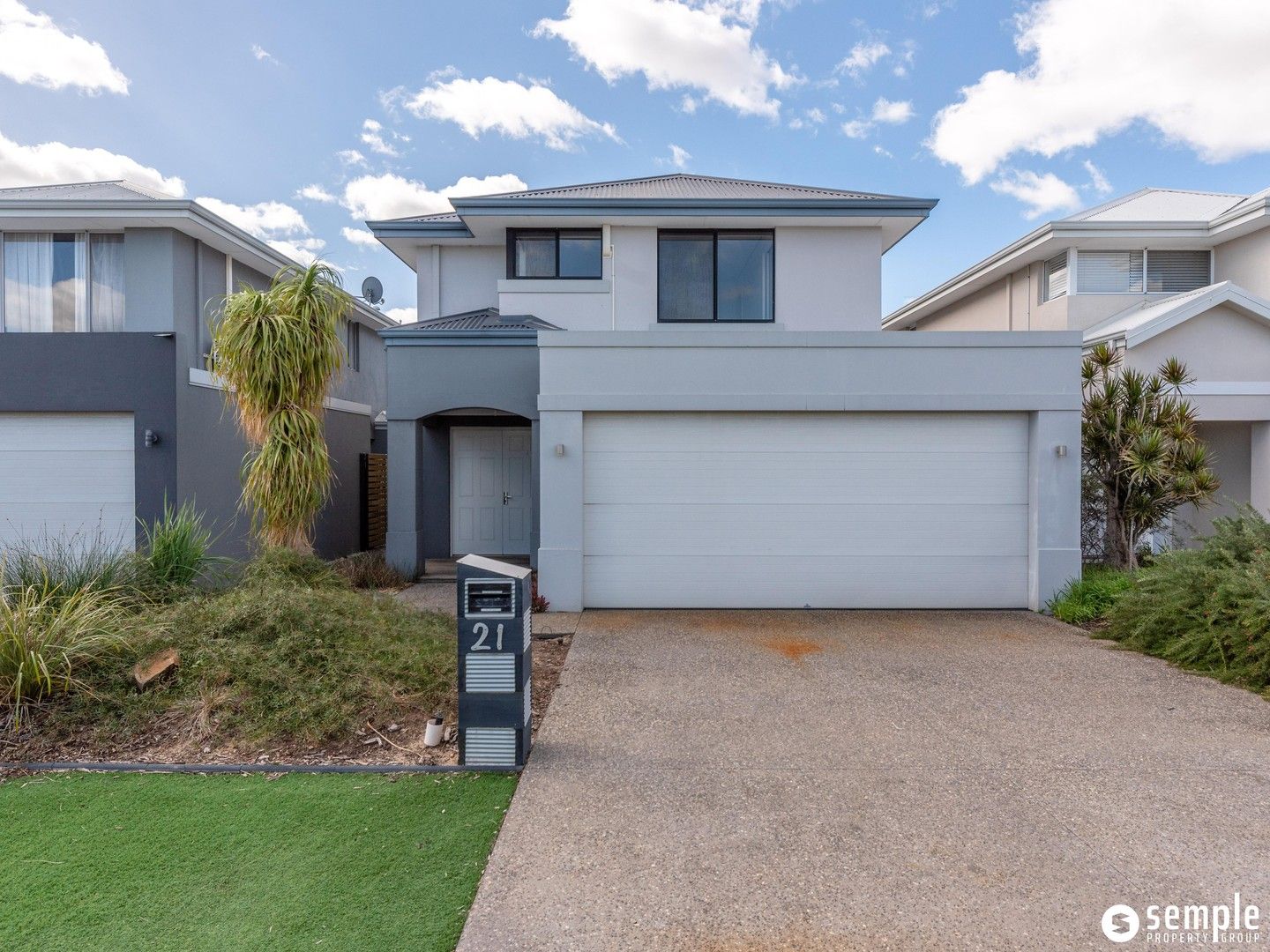 3 bedrooms House in 21 Fairlie Road CANNING VALE WA, 6155