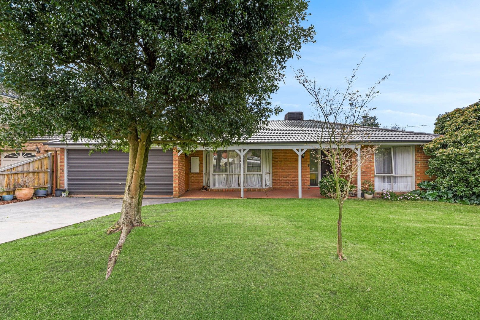 16 Bournevale Drive, Berwick VIC 3806, Image 1