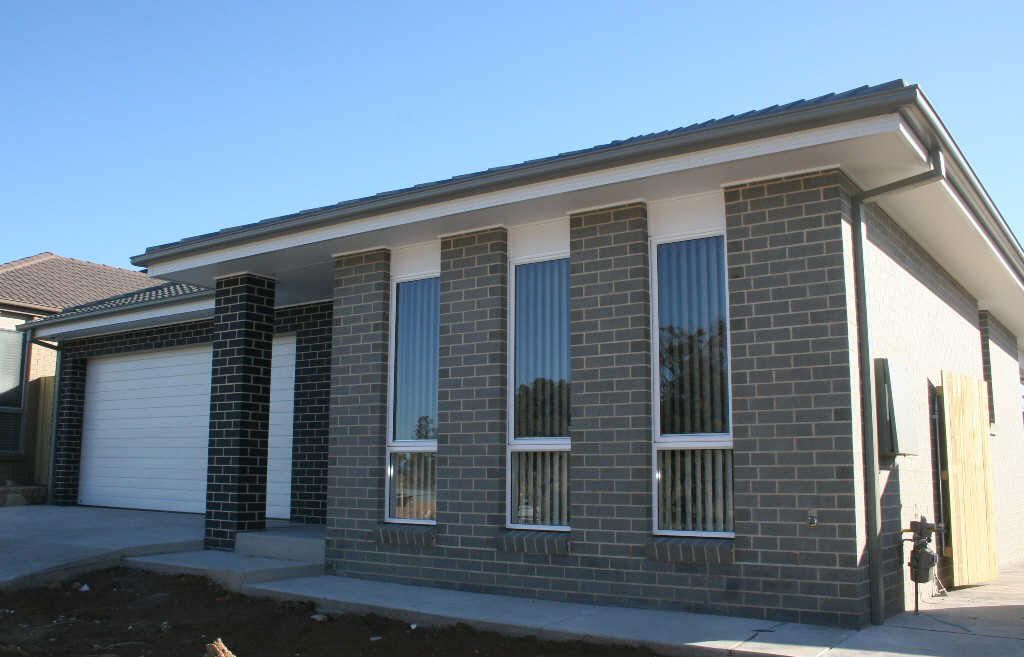 4 bedrooms House in 3 Beanland Street CASEY ACT, 2913