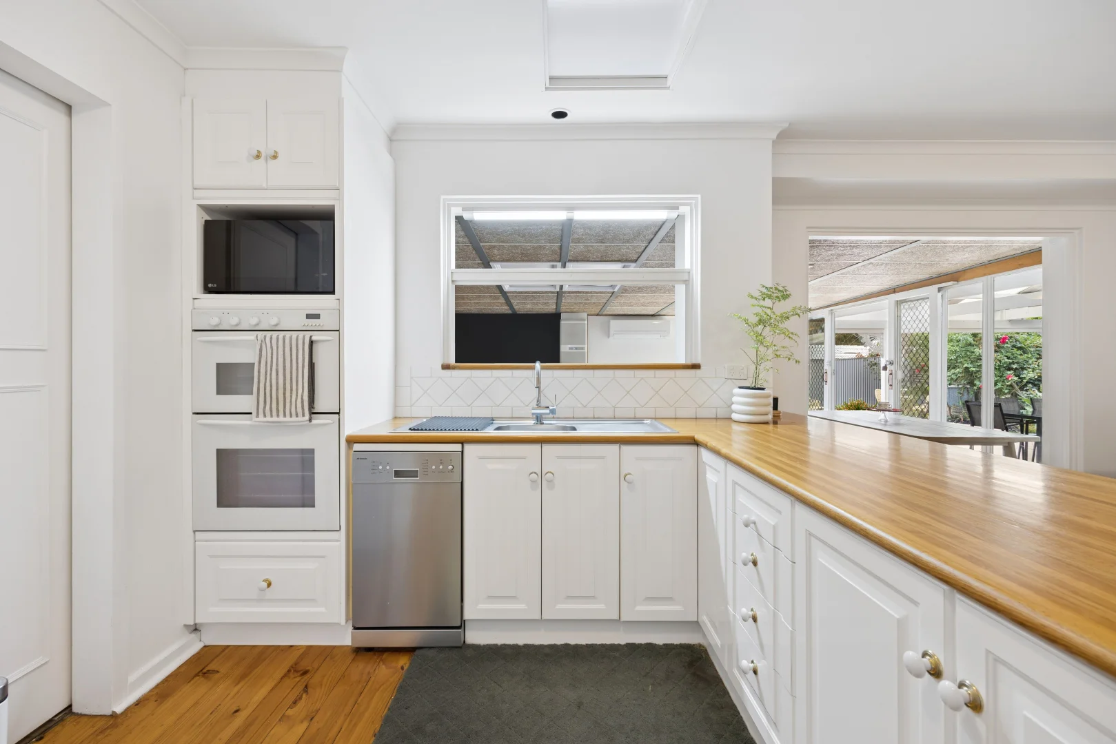 Additional image 4 of 498 Grenfell Road, Fairview Park SA 5126