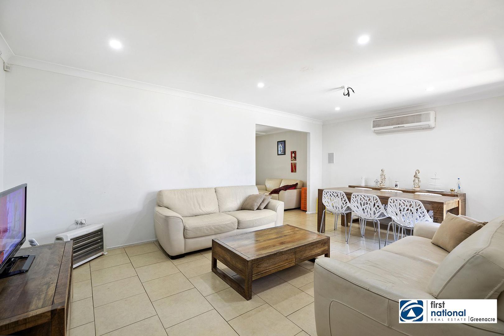 46 Semillon Cres., Eschol Park NSW 2558, Image 1