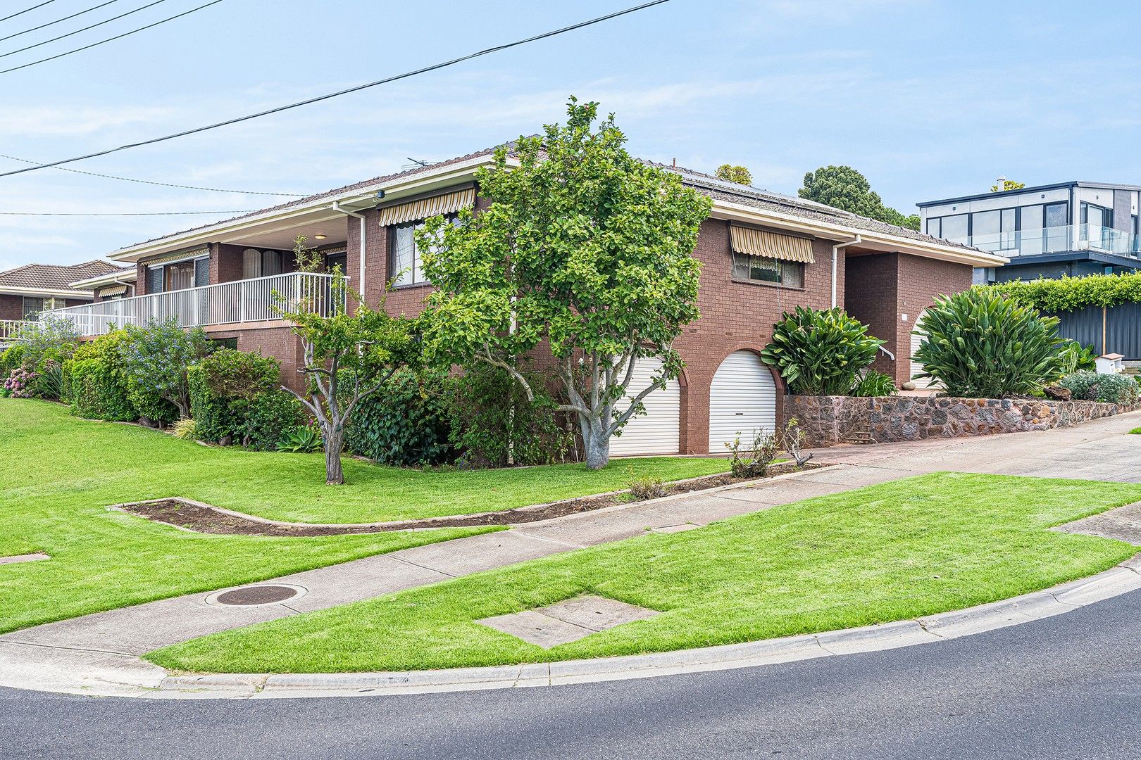 3 bedrooms House in 20 Glengate Street HAMLYN HEIGHTS VIC, 3215