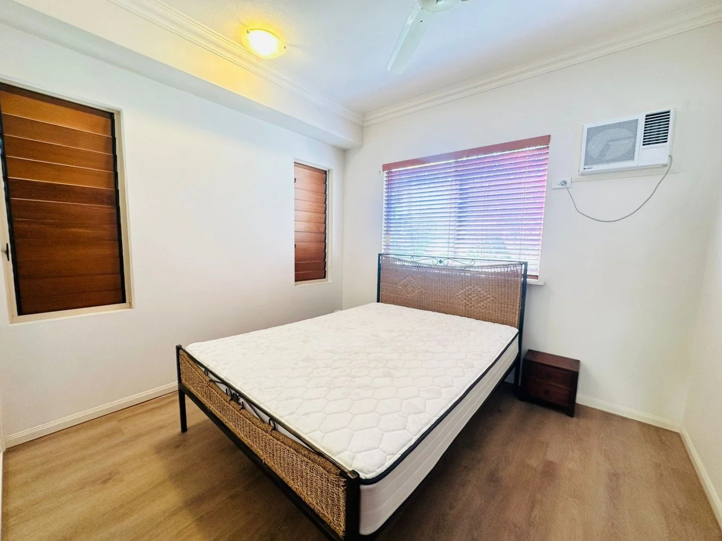 Additional image 4 of ID:21173546/29-33 Springfield Crescent, Manoora QLD 4870