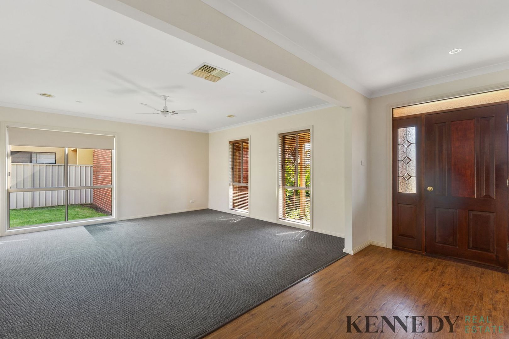 15 Steneker Crescent, Yarrawonga VIC 3730, Image 2