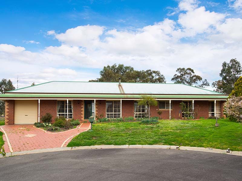 4 Ely Court, Castlemaine VIC 3450, Image 0