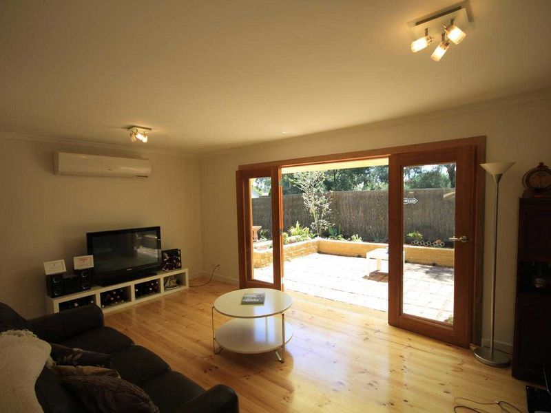 3 bedrooms Townhouse in 1/1 Curlew Court SEMAPHORE SA, 5019