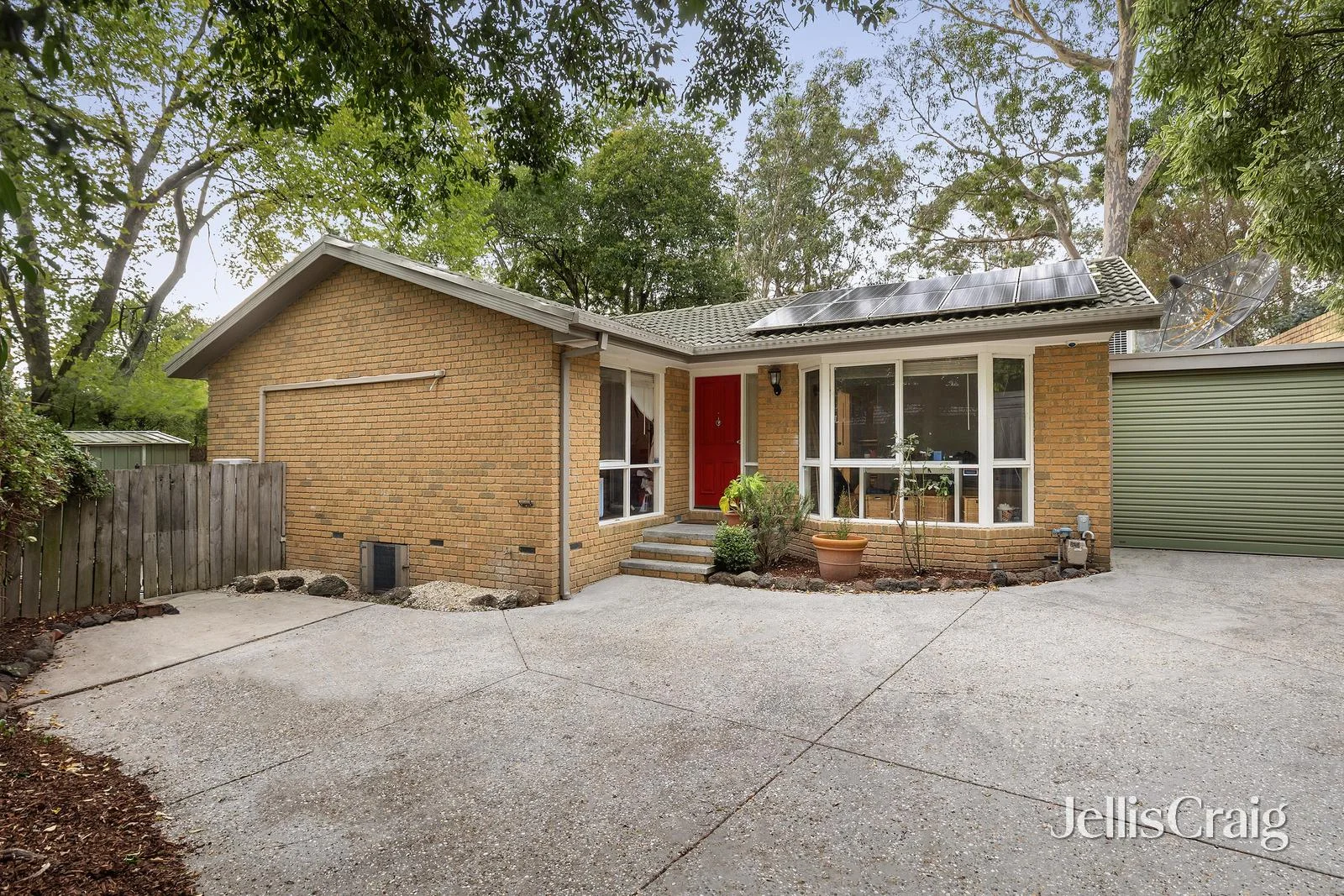 2/5 Vista Avenue, Ringwood East VIC 3135