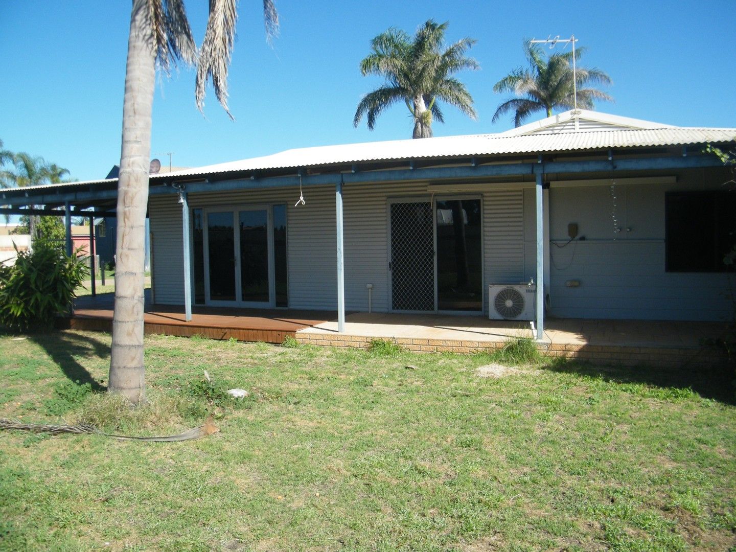 12 Cornish Street, East Carnarvon WA 6701, Image 0