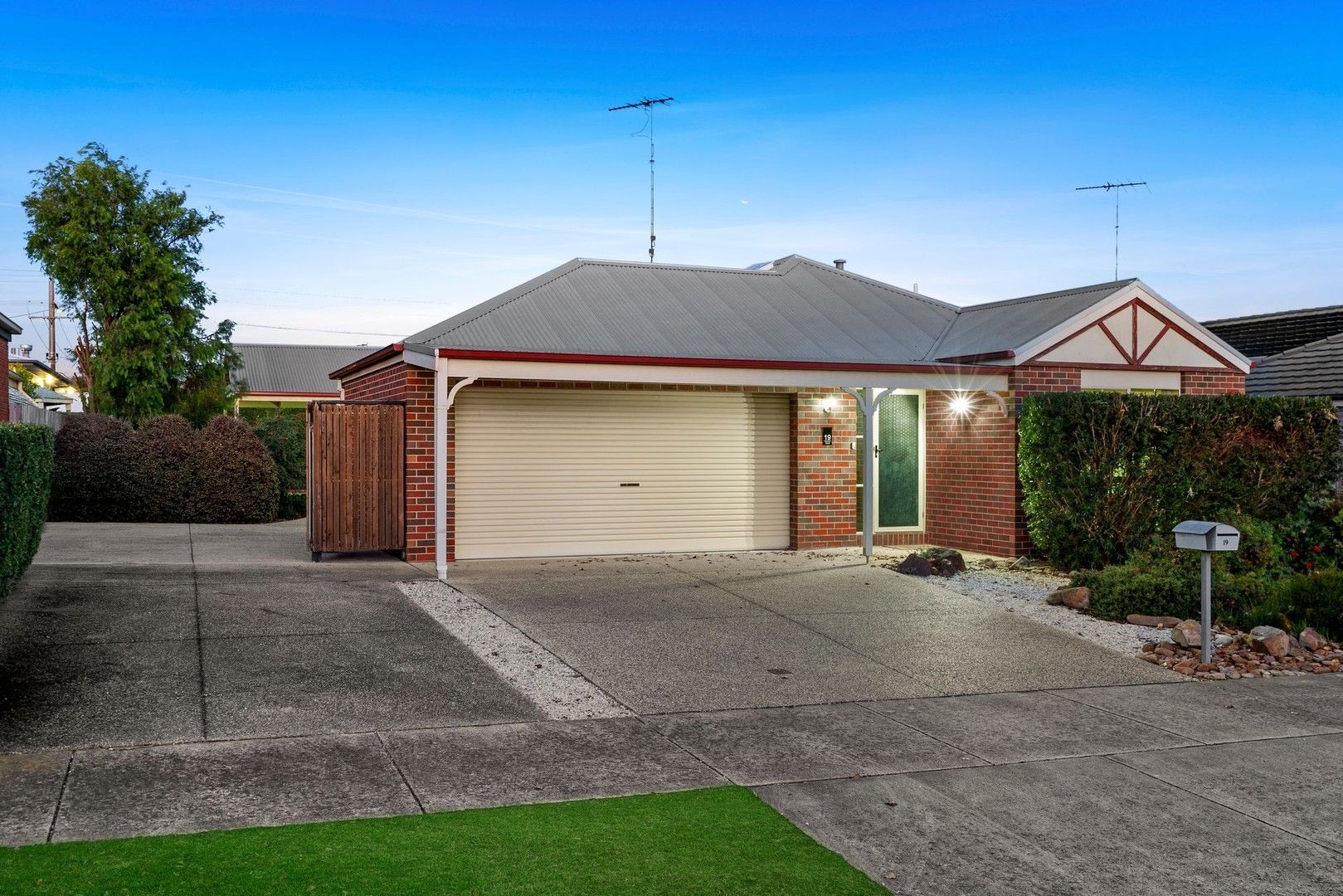 19 Eastwood Crescent, Drysdale VIC 3222, Image 0