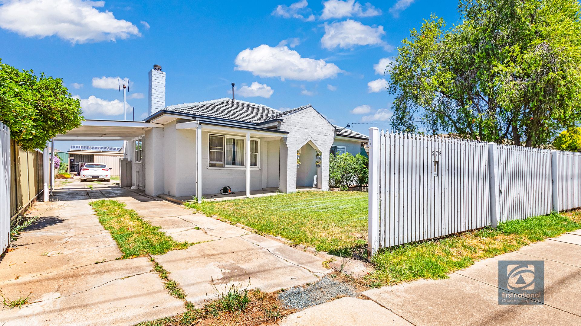 3 bedrooms House in 279 Ogilvie Avenue ECHUCA VIC, 3564