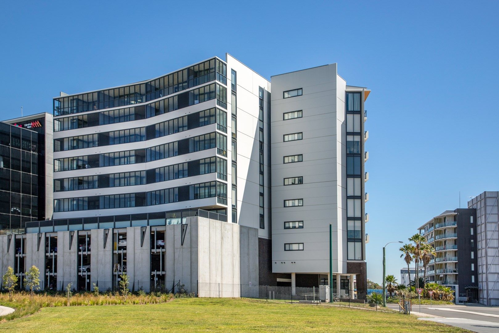 1 bedrooms Apartment / Unit / Flat in Level 8, 807/10 Worth Place NEWCASTLE NSW, 2300