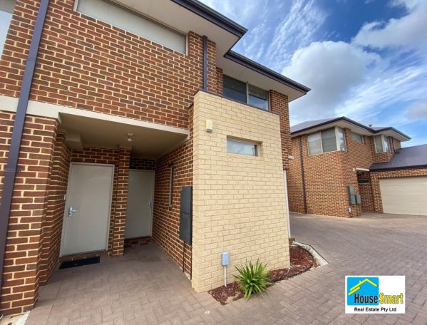 3 bedrooms House in 2/23 North Street MIDLAND WA, 6056