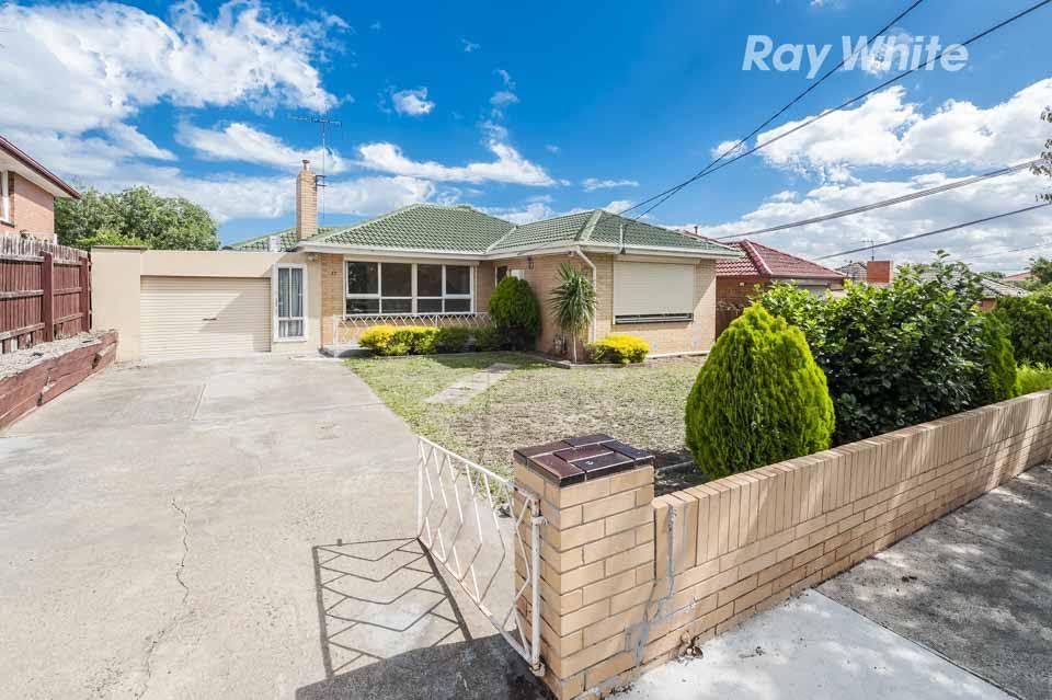 3 bedrooms House in 15 Flag Street KINGSBURY VIC, 3083